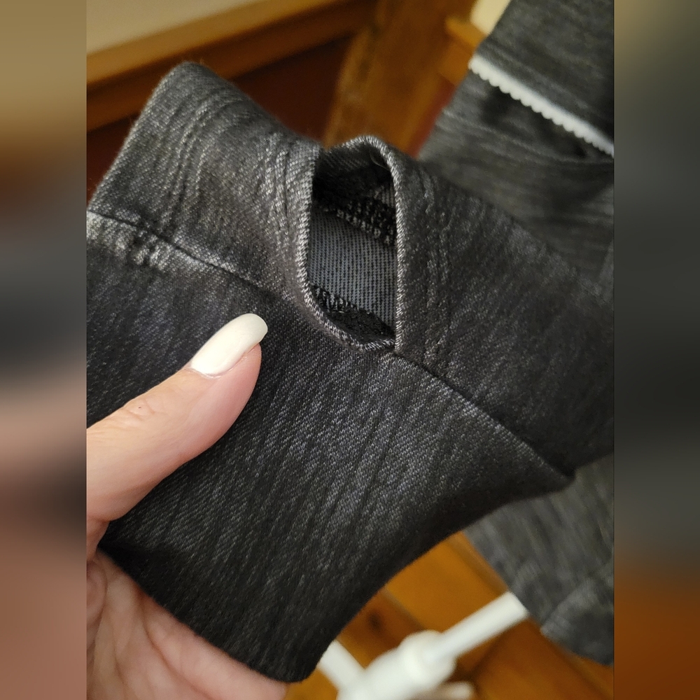 LULULEMON RIDE ON BLAZER - Picture 7 of 8